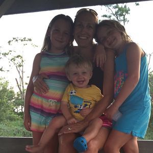 Meet your Posher, Lorin